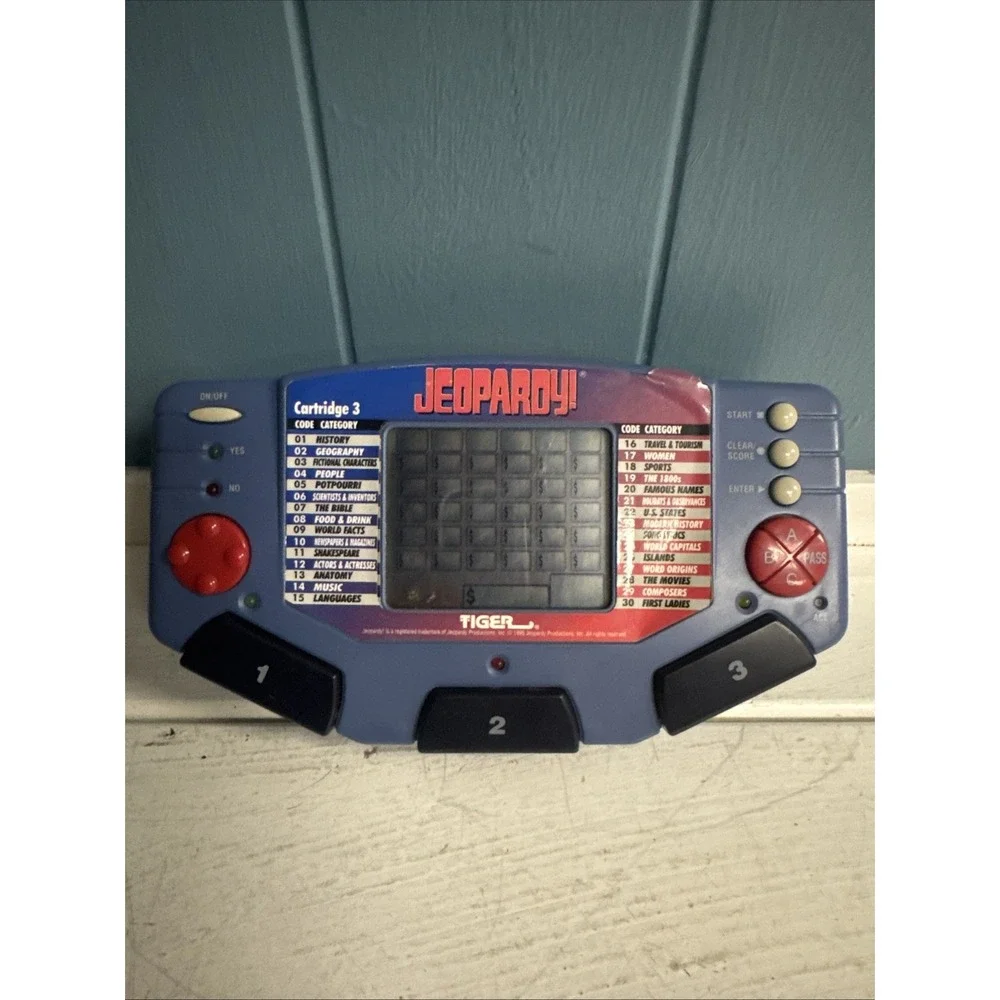 Vintage Tiger Electronics Jeopardy Game‎ Hand Held 1997 Game Cartridge